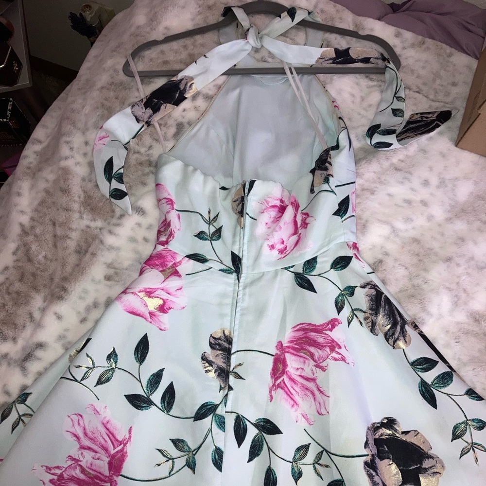 Spring Easter dress 🌷💫🖤 - Picture 3 of 5